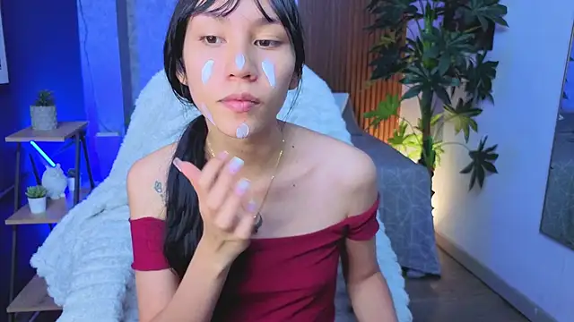 Snapshot of Miaa_Lee7 chatting on 28, 4, 2026 Miaa Lee7 online show from 28, 4, 2026