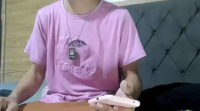 guyeifmaxiro online show from 17, 2, 2025