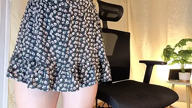 sophia dumont online show from 13, 7, 2026