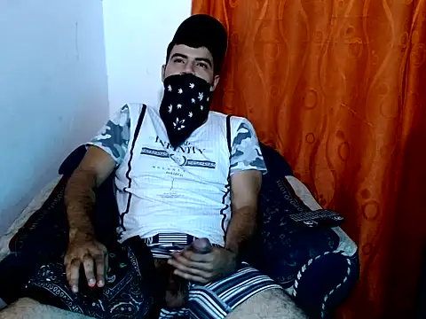 Snapshot of Antoni7_0 chatting on 7, 11, 2025 Antoni7 0 online show from 7, 11, 2025