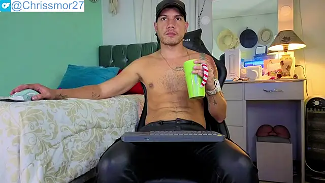 Snapshot of Chrissken chatting on 1, 10, 2025 Chrissken online show from 1, 10, 2025