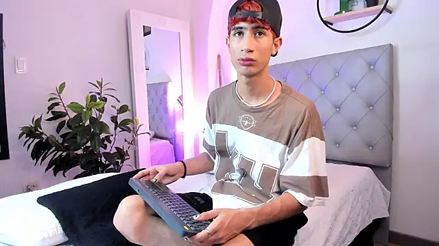 NovaaWheler online show from 11, 3, 2025