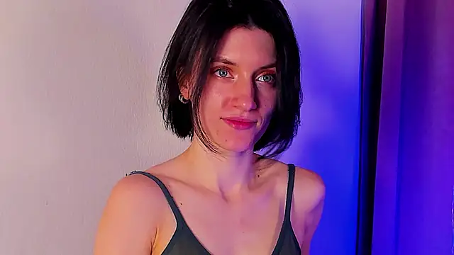 Snapshot of roxy_riot_ chatting on 13, 2, 2025 roxy riot  online show from 13, 2, 2025