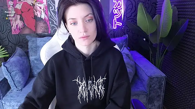 Snapshot of roxy_riot_ chatting on 17, 2, 2025 roxy riot  online show from 17, 2, 2025