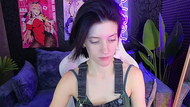 Snapshot of roxy_riot_ chatting on 23, 2, 2025 roxy riot  online show from 23, 2, 2025