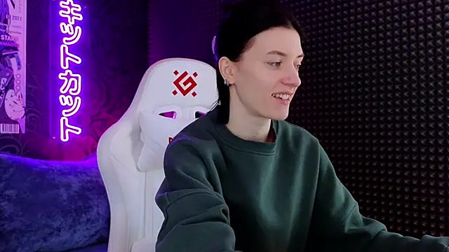 Snapshot of roxy_riot_ chatting on 22, 3, 2025 roxy riot  online show from 22, 3, 2025