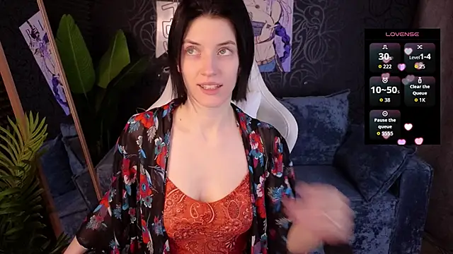 Snapshot of roxy_riot_ chatting on 15, 12, 2025 roxy riot online show from 15, 12, 2025