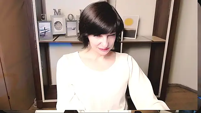  AngeliaFlow  online show from 20, 5, 2026