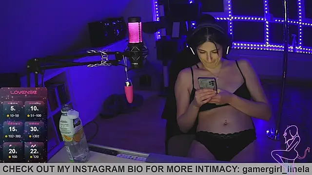 Snapshot of Gamergirl-Linela chatting on 2, 10, 2025 Gamergirl-Linela online show from 2, 10, 2025