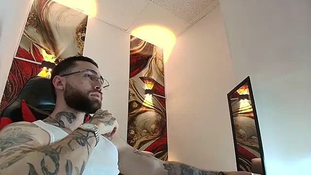 Luke davis01 online show from 20, 12, 2025