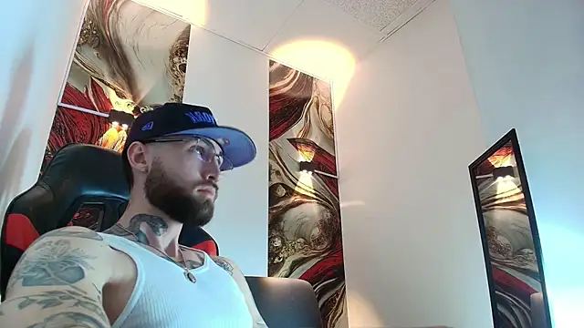 Luke davis01 online show from 15, 1, 2026