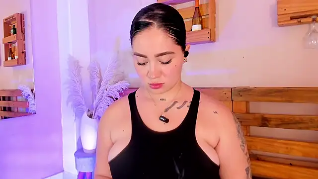 Snapshot of Morgan_Wright chatting on 18, 9, 2025 Morgan Wright online show from 18, 9, 2025