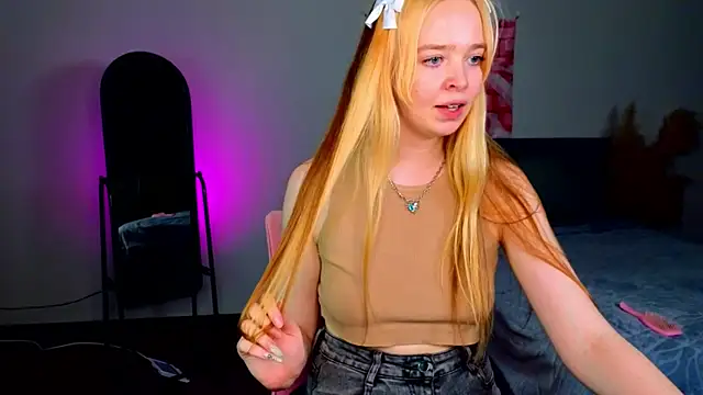 Bellla Murrr online show from 13, 2, 2025