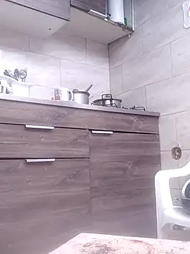 Saori Sann  online show from 1, 3, 2025