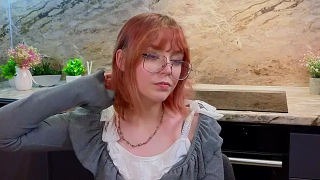 Snapshot of AshleyHandley chatting on 13, 2, 2025 AshleyHandley online show from 13, 2, 2025