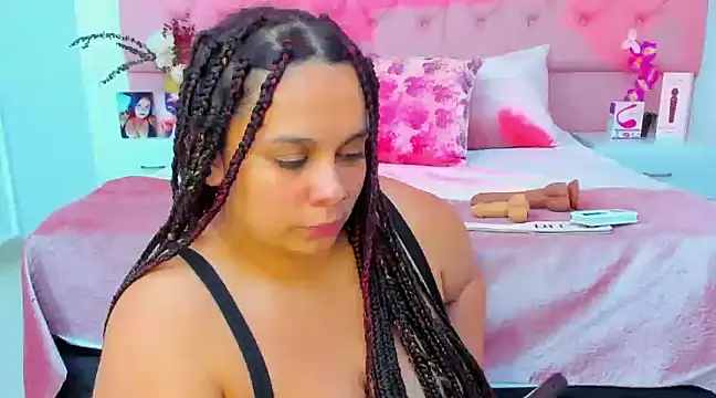 Snapshot of KourtneyEvans chatting on 6, 2, 2025 KourtneyEvans online show from 6, 2, 2025