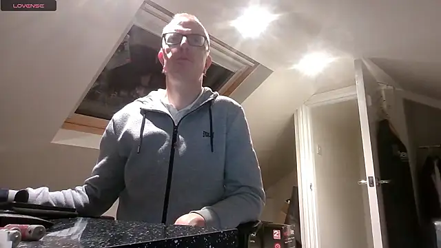 AdmiredThirty online show from 17, 1, 2026