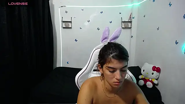 Snapshot of hello_kityy25 chatting on 14, 2, 2025 hello kityy25 online show from 14, 2, 2025