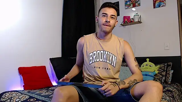 kyle clint07 online show from 8, 11, 2025