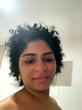 Snapshot of Tana_latin chatting on 4, 10, 2025 Tana latin online show from 4, 10, 2025