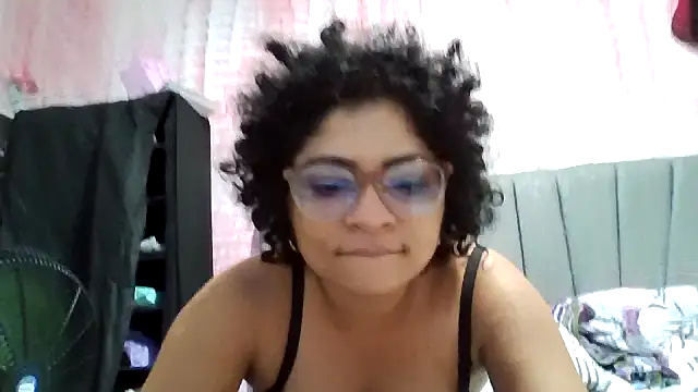 Snapshot of Tana_latin chatting on 8, 10, 2025 Tana latin online show from 8, 10, 2025