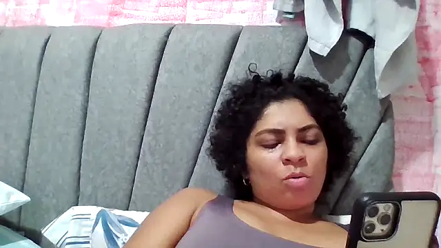 Snapshot of Tana_latin chatting on 10, 10, 2025 Tana latin online show from 10, 10, 2025