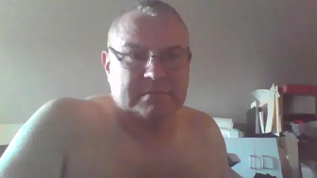 Snapshot of mkestr69 chatting on 19, 9, 2025 mkestr69 online show from 19, 9, 2025