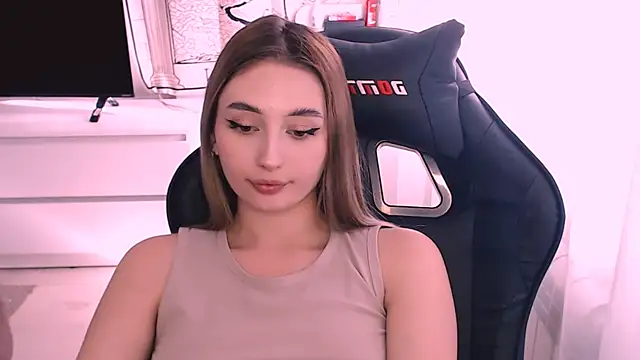 beauty blonde online show from 19, 9, 2025