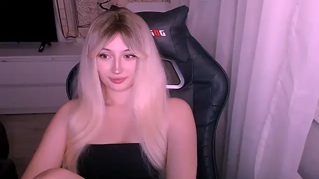 beauty blonde online show from 21, 12, 2025