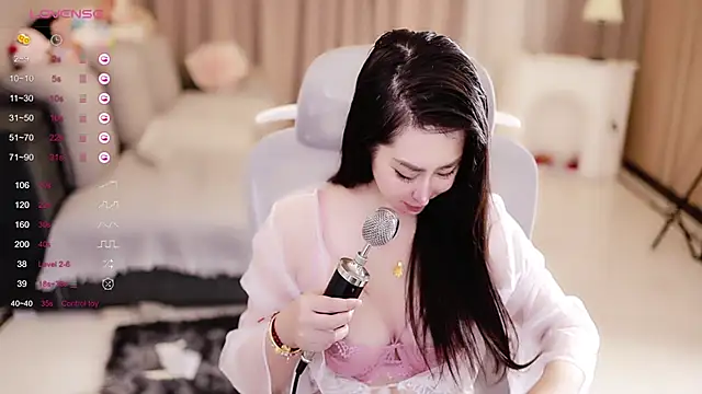 Snapshot of Moonccoi chatting on 20, 2, 2025 Moonccoi online show from 20, 2, 2025