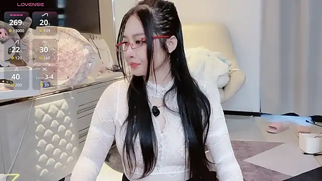 Snapshot of Moonccoi chatting on 2, 10, 2025 Moonccoi online show from 2, 10, 2025