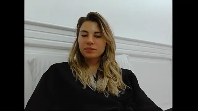 Goddess Lia online show from 6, 2, 2025