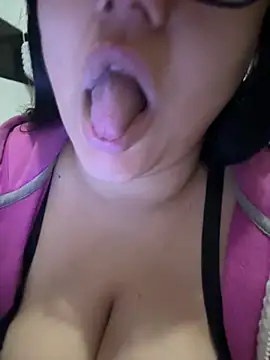 daianaspencer online show from 10, 2, 2025