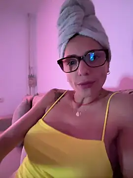 PlayfulShow online show from 1, 4, 2026