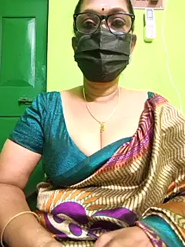 Snapshot of niiveditha chatting on 24, 2, 2025 niiveditha online show from 24, 2, 2025