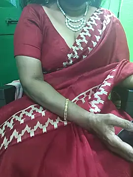 Snapshot of niiveditha chatting on 15, 12, 2025 niiveditha online show from 15, 12, 2025