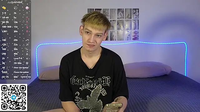 Julian wins online show from 20, 2, 2026