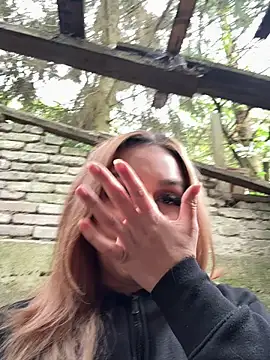 hotamanda01 online show from 21, 4, 2026