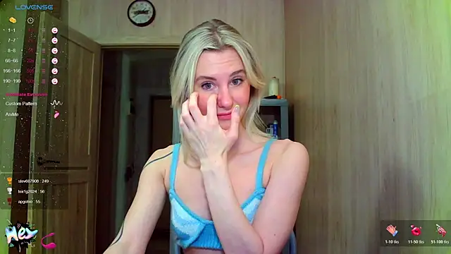 Caramel piegirl online show from 15, 12, 2025