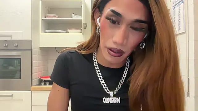 Snapshot of Ladyosa99 chatting on 17, 2, 2025 Ladyosa99 online show from 17, 2, 2025