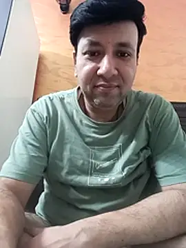 innocentboy1987 online show from 19, 5, 2026