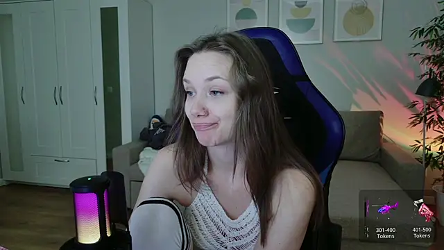 Snapshot of alexa_feels_ chatting on 30, 4, 2026 alexa feels online show from 30, 4, 2026