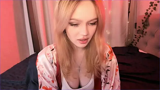 Snapshot of MiaRanki chatting on 7, 4, 2026 MiaRanki online show from 7, 4, 2026