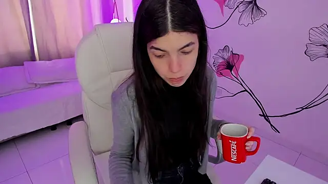 Isabela Fiorelli online show from 16, 12, 2025