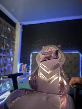 Carola-Ross online show from 2, 3, 2025