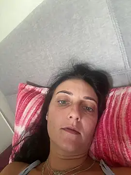 Snapshot of Miroslava1247 chatting on 5, 8, 2026 Miroslava1247 online show from 5, 8, 2026