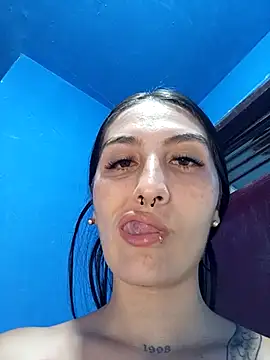 single mother indecent online show from 21, 3, 2026