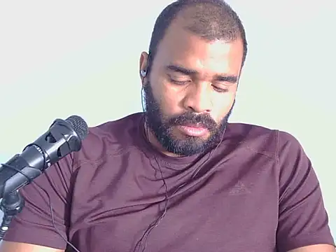 Snapshot of YOX22 chatting on 4, 8, 2026 YOX22 online show from 4, 8, 2026