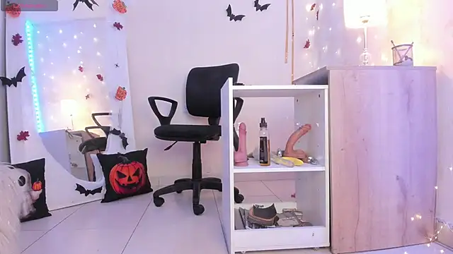 Emylyjonhs online show from 24, 10, 2025