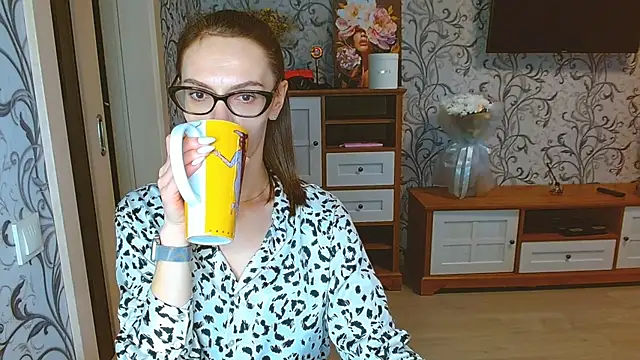 Lady Sunshine  online show from 11, 10, 2025